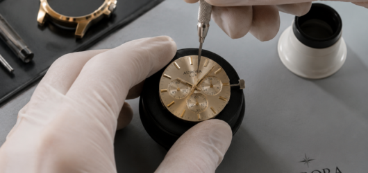 Cara Mengatasi Jam Tangan Analog Terlalu Cepat atau Lambat Tanpa Servis 1 Cara Mengatasi Jam Tangan Analog Terlalu Cepat atau Lambat Tanpa Servis
