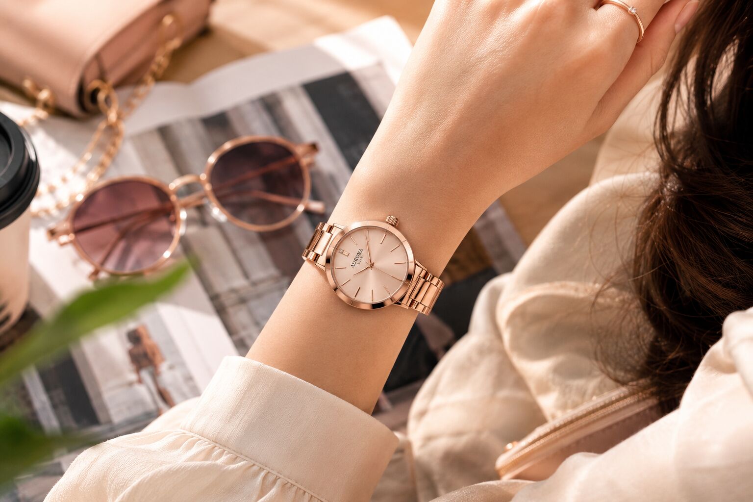 Jam Tangan Wanita Rose Gold: Pilihan Warna yang Tidak Pernah Ketinggalan Mode