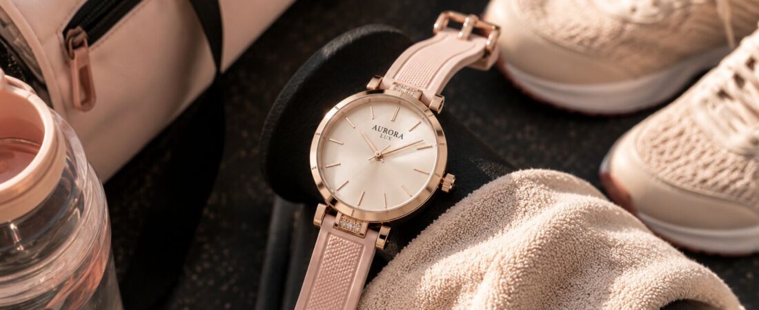 Jam Tangan Wanita yang Tetap Stylish Saat Berolahraga 1 Jam Tangan Wanita yang Tetap Stylish Saat Berolahraga